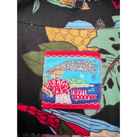 Reyn Spooner Hawaiian shirt vibrant floral and toucan bird pattern size Large - Picture 4 of 9